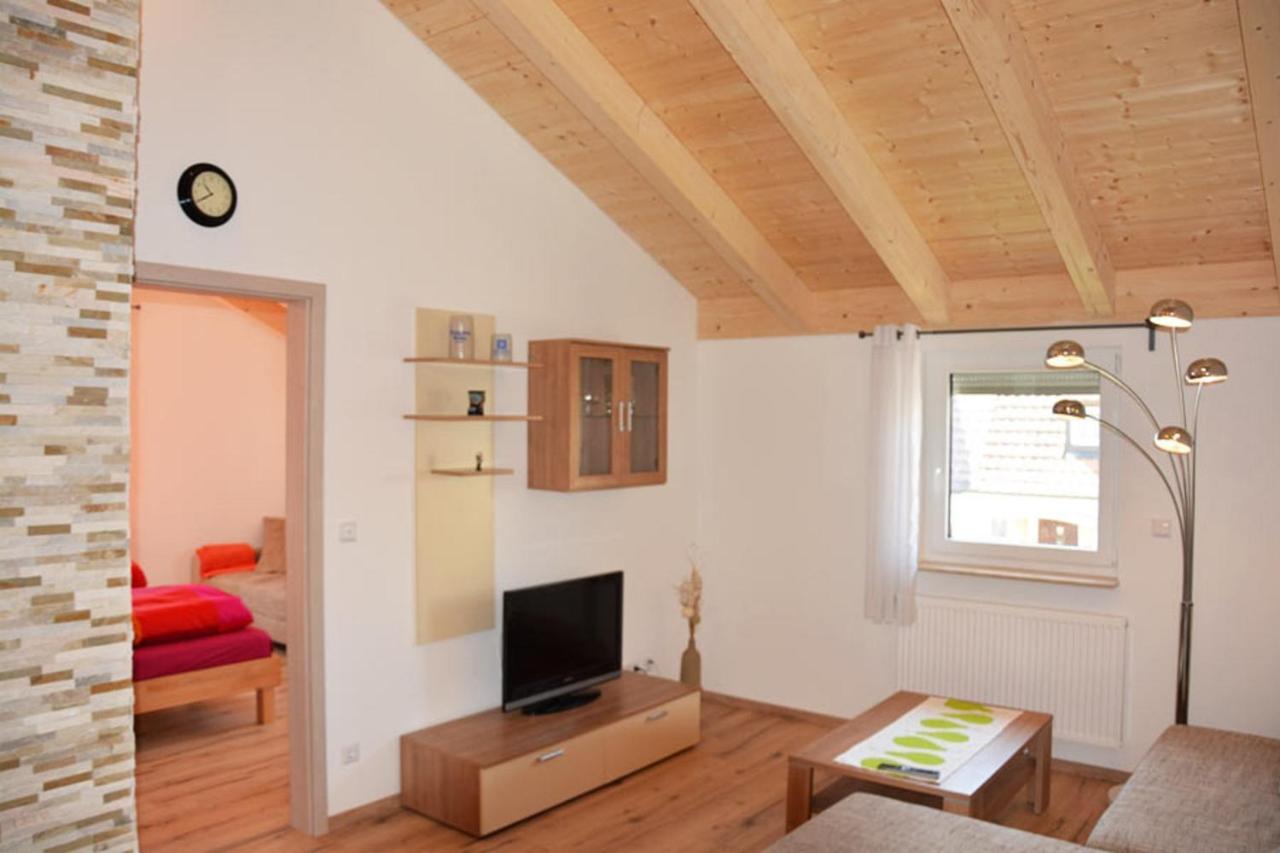 Appartment Vogel Ferienwohnungen Zirndorf Bagian luar foto